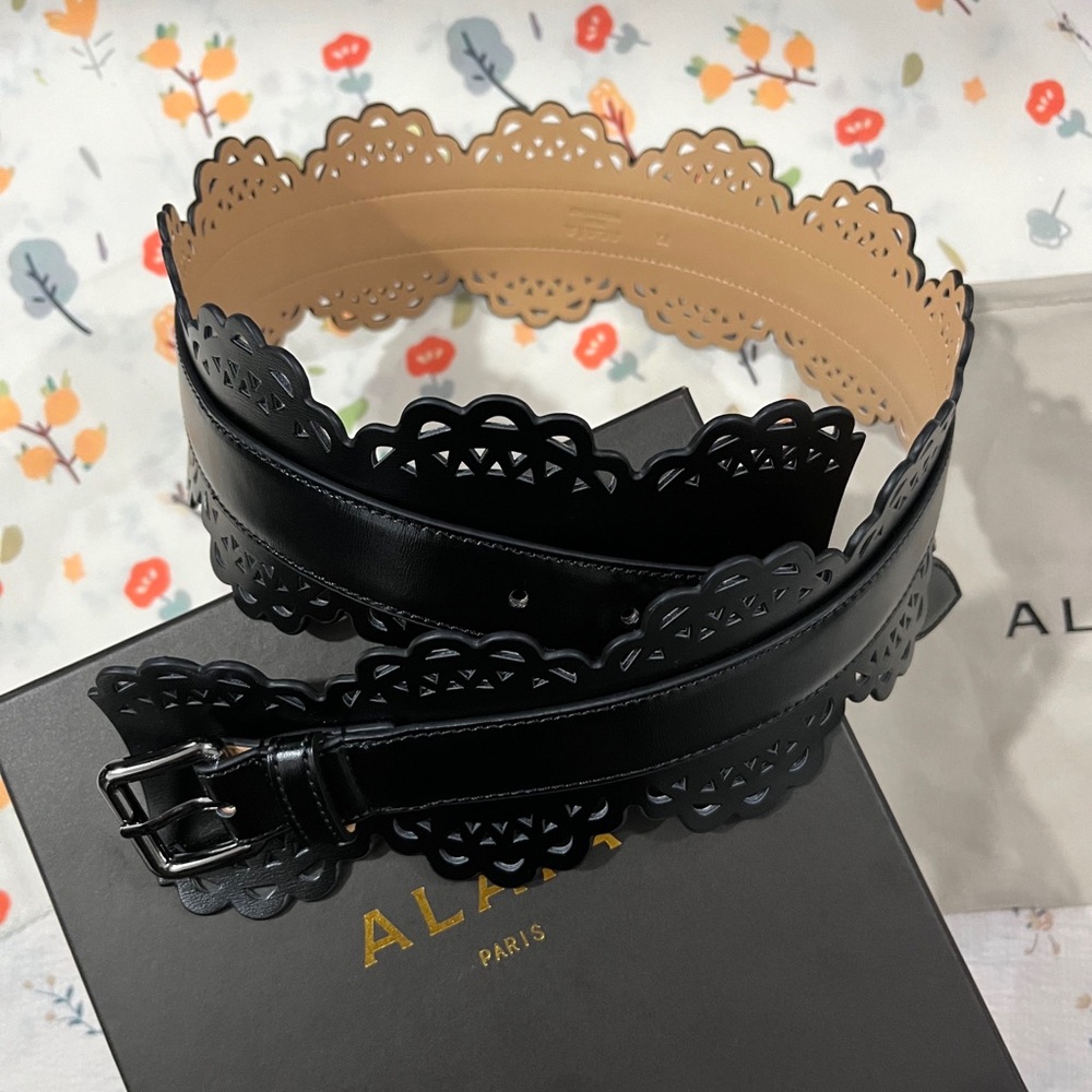 Alaïa Black Scalloped Laser-Cut Leather Waist Belt
